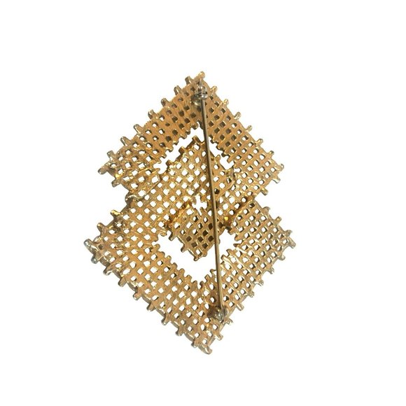 Vintage Gold Tone Geometric Square Pattern Women's Costume Jewelry Brooch - Picture 2 of 2
